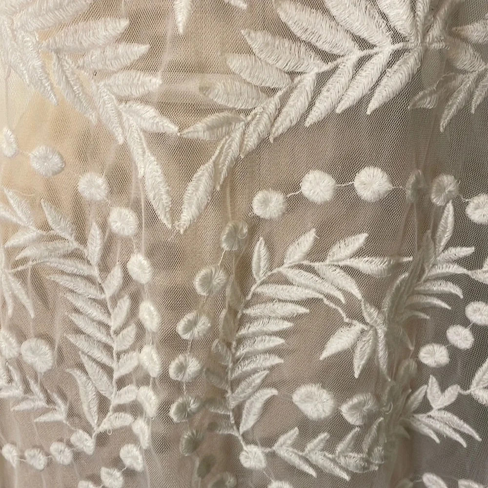 Lauren Conrad sheer sleeveless embroidered blouse - Picture 3 of 6